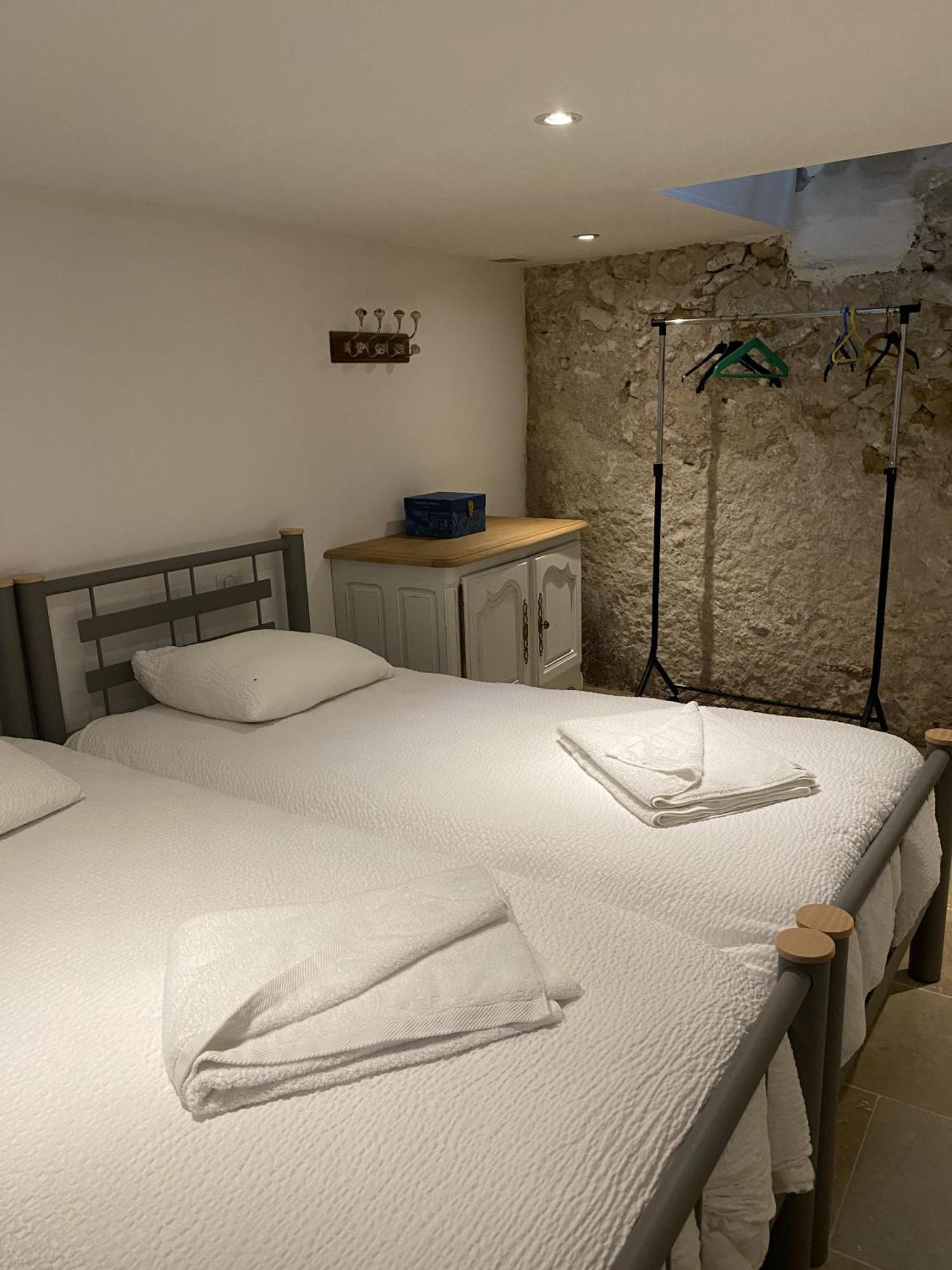 Des Vieilles Pierres Holiday home Seigy