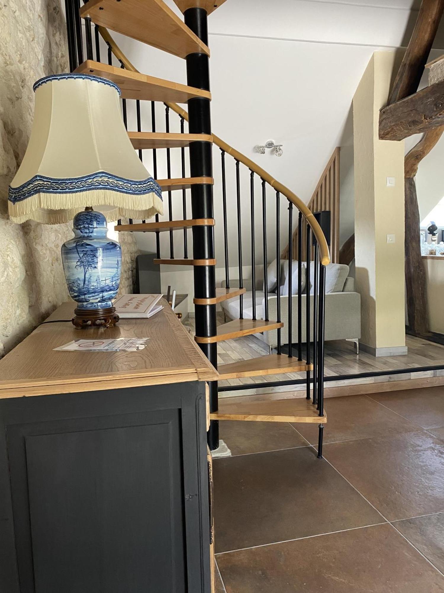 Holiday home Des Vieilles Pierres Seigy